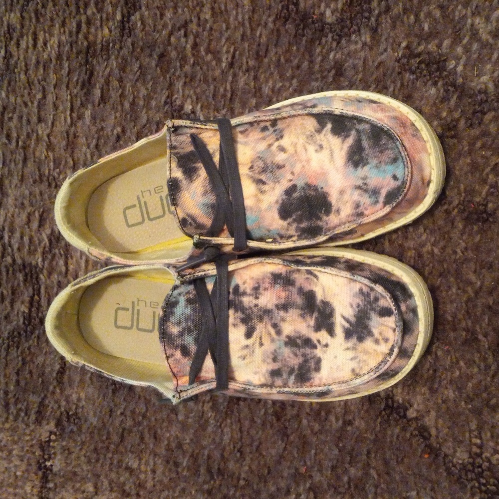 Hey dudes, size 7, tie dye
